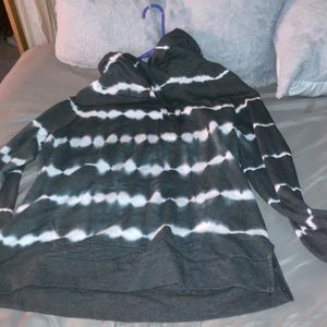 Gray and white collar neck hoodie
